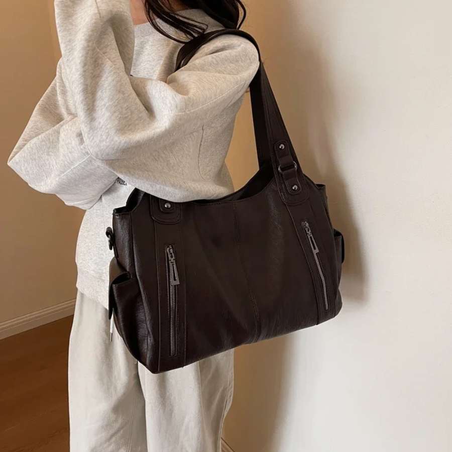 Essential Shoulder Bag