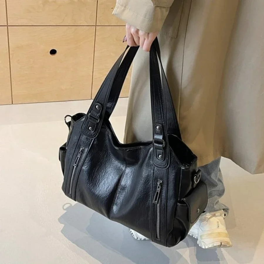 Essential Shoulder Bag