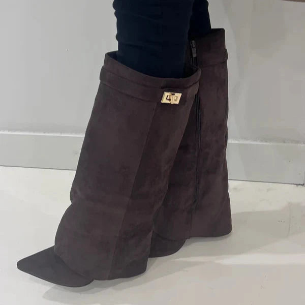 Boots With Lock