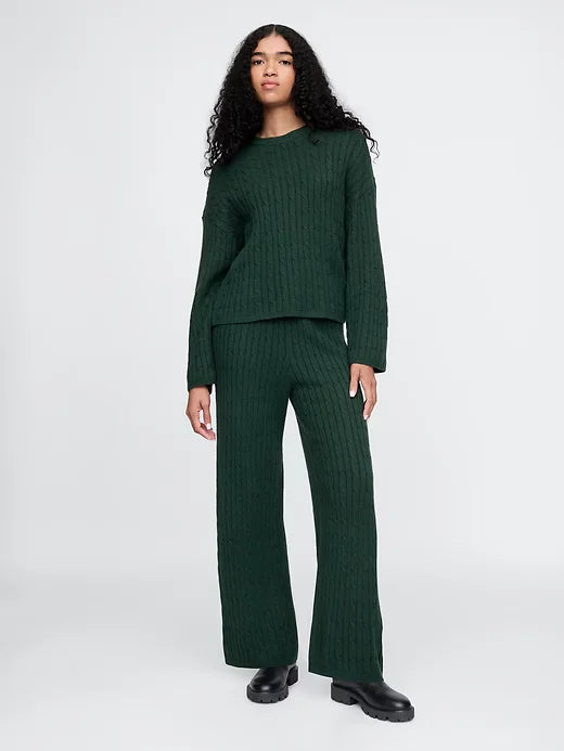 Cable Pattern Sweater + FREE Joggers